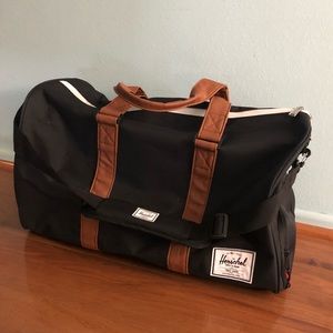 Herschel Supply Co. Novel Duffle Black/Tan